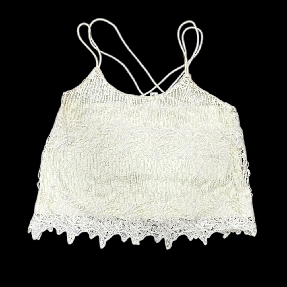 ✨ Stunning White Crocheted Tank Top - Size M ✨